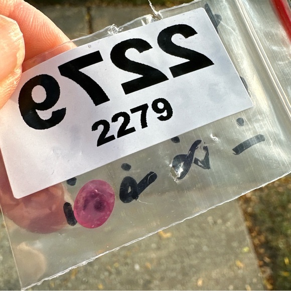 Ruby 1.80 CT's Fabulous Piece Oval Shape - Picture 7 of 17